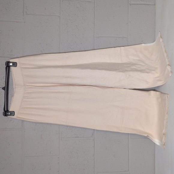 Two Piece Short Sleeve Sweater Matching Loungewear Set, Size Small, NWT - Picture 8 of 12